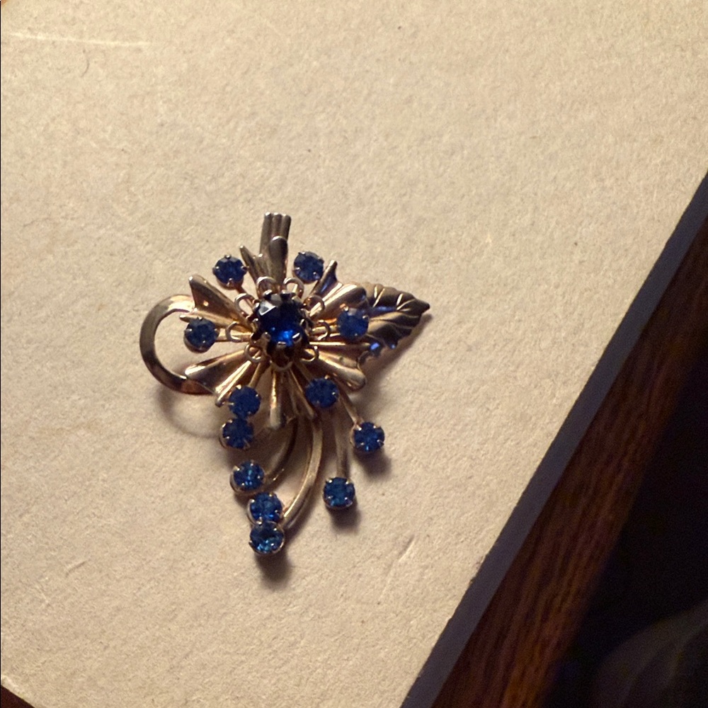 Vintage Gold and Blue Gem Brooch
